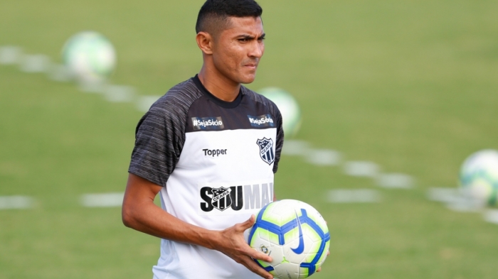 Com Juninho Quixadá de titular, Ceará perde para o Guarany de Sobral pela Taça Fares Lopes