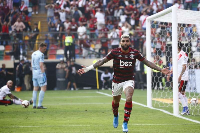 Flamengo vence River de virada com dois de Gabigol, é bicampeão da Libertadores e vai ao Mundial da Fifa 