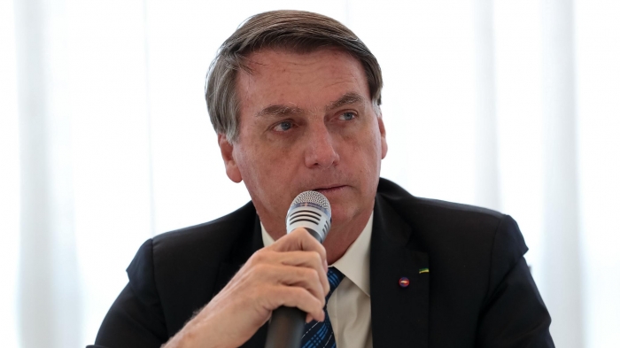 Bolsonaro diz que pagamento do auxílio emergencial vai até dezembro: 