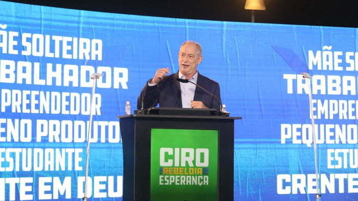 PDT lança a pré-candidatura de Ciro Gomes à presidência da República