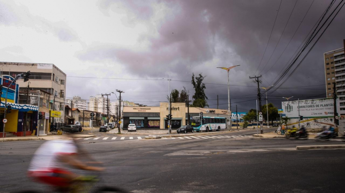 Ceará tem 96 cidades em perigo de chuvas intensas com até 100 mm por dia