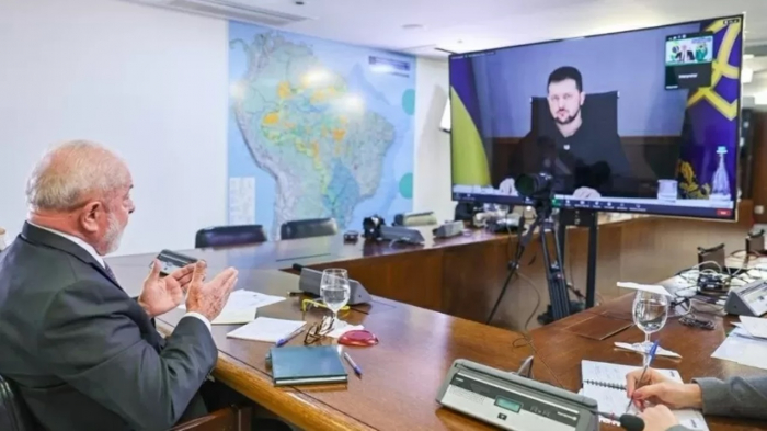 Zelensky diz que pensamento de Lula está alinhado a Rússia: 'Não traz paz'